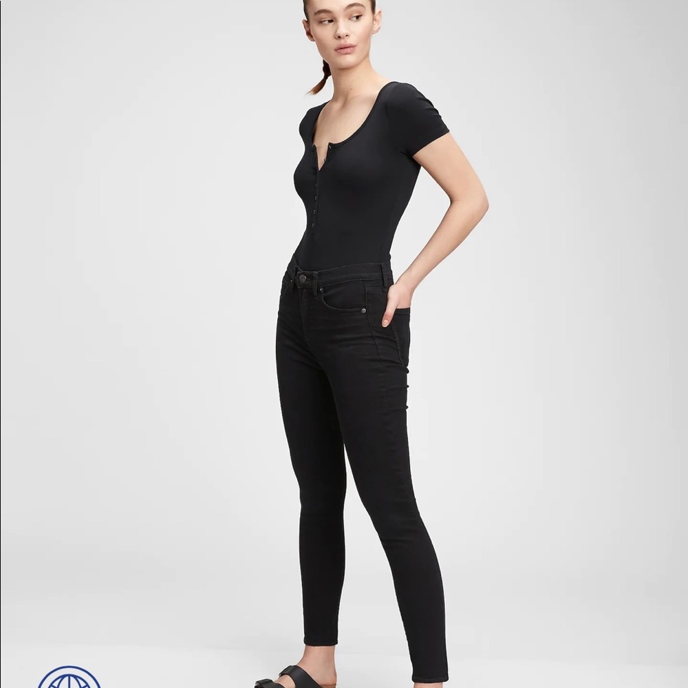 GAP NWT BLACK JEANS 8 high rise skinny pants